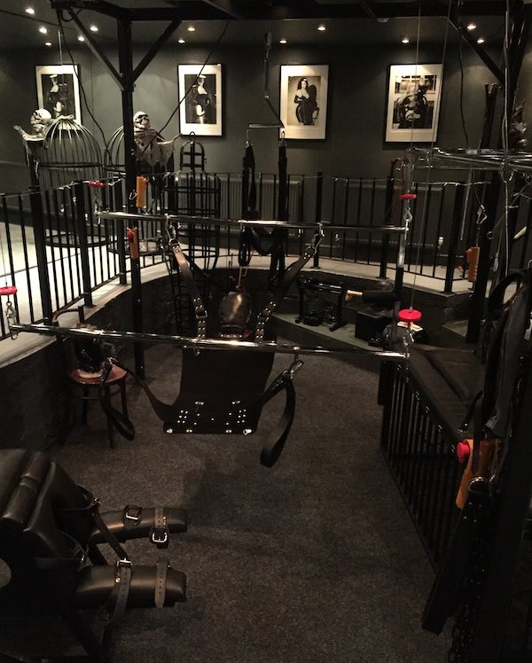 Chambers Of Depravation Leeds Dungeon Hire