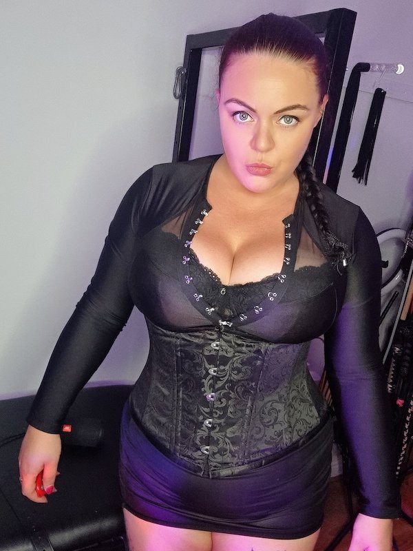 Mistress Scarlett