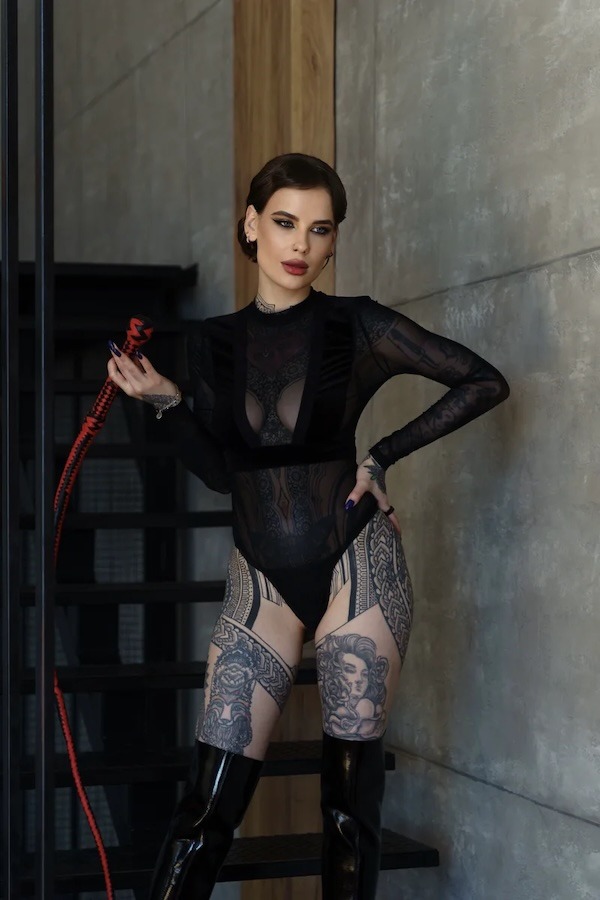Mistress Vivien